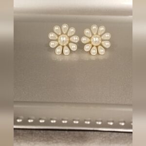 Elegant Vintage Round Pearl Cluster Earrings